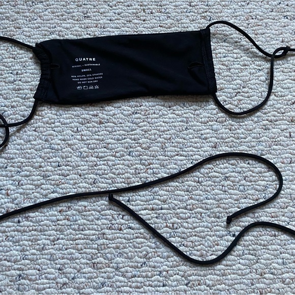 QUATRE 004 top - Picture 6 of 6